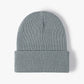 Bonnet en tricot, idéal pour un look décontracté