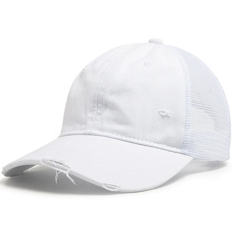 Casquette tendance avec dos en maille et visière incurvée