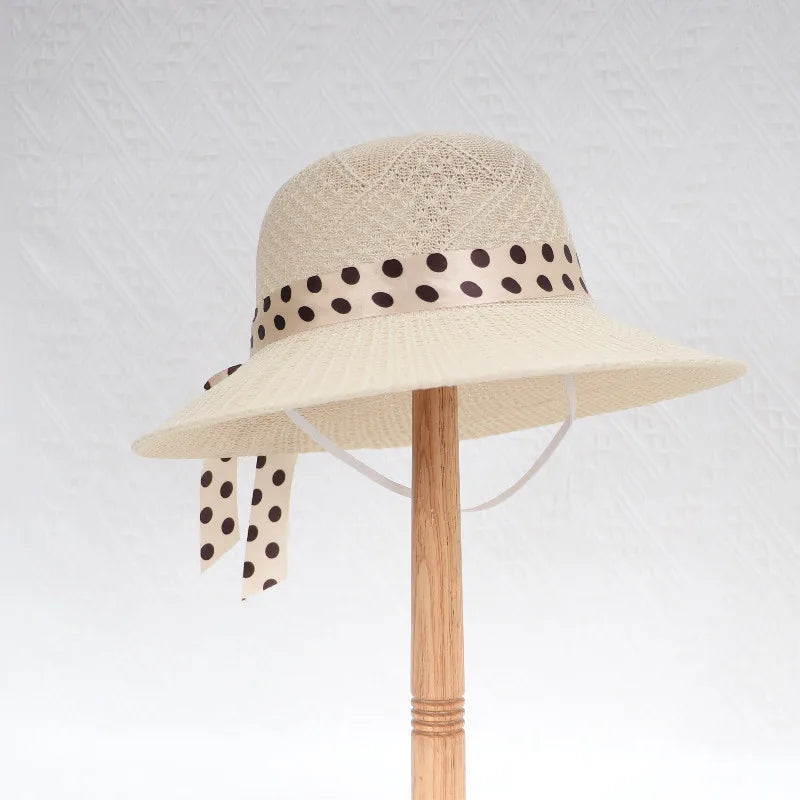 Chapeau de paille ajustable, vue de profil