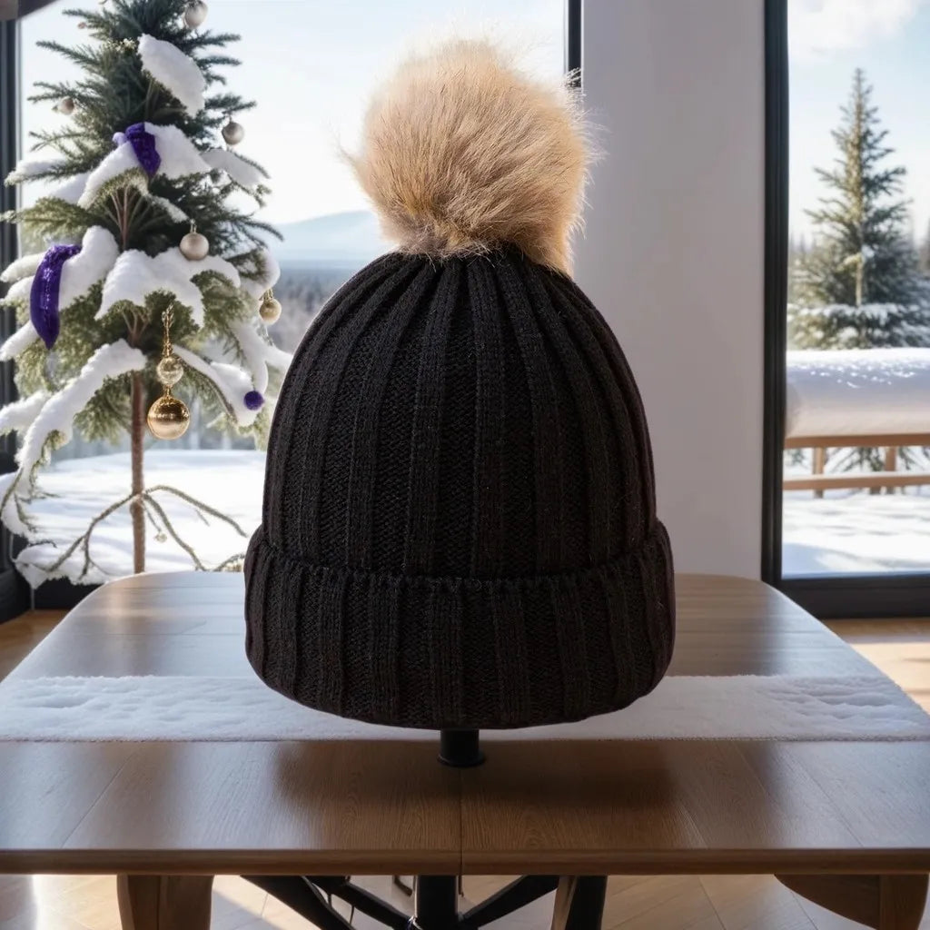 Intérieur du bonnet révélant sa doublure douce et chaude