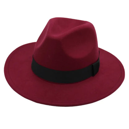 Vue de dessus d'un chapeau Fedora avec ruban noir