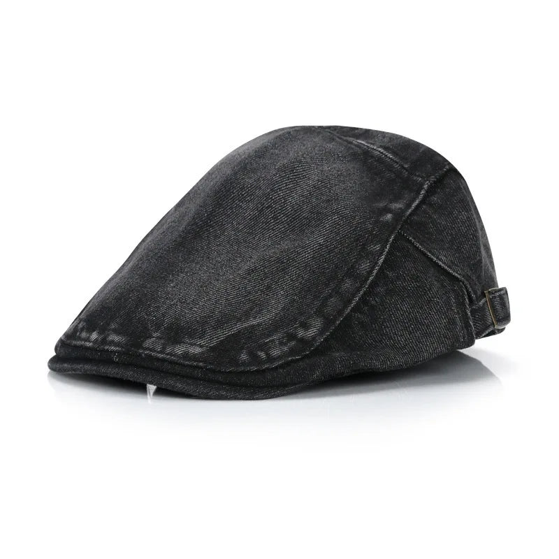 Vue latérale du béret montrant sa forme plate