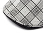 Motif géométrique sur béret, style casual chic
