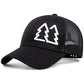 Casquette en gros plan, mettant en avant la qualité des matériaux