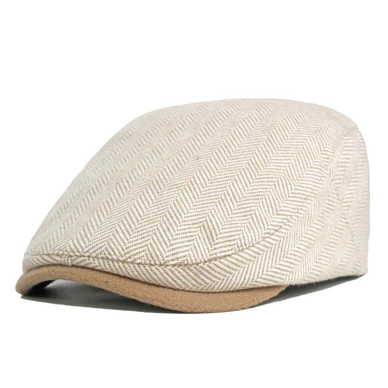 Détail du tissu chevron du béret, texture légère