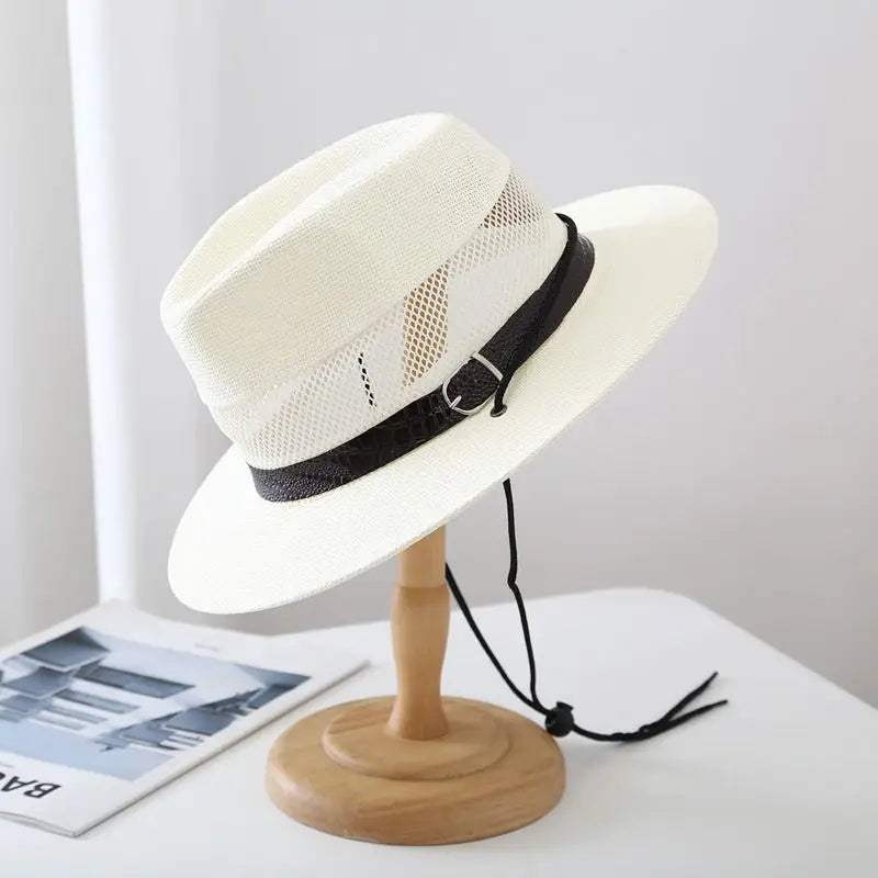 Chapeau Panama porté en extérieur, protection solaire