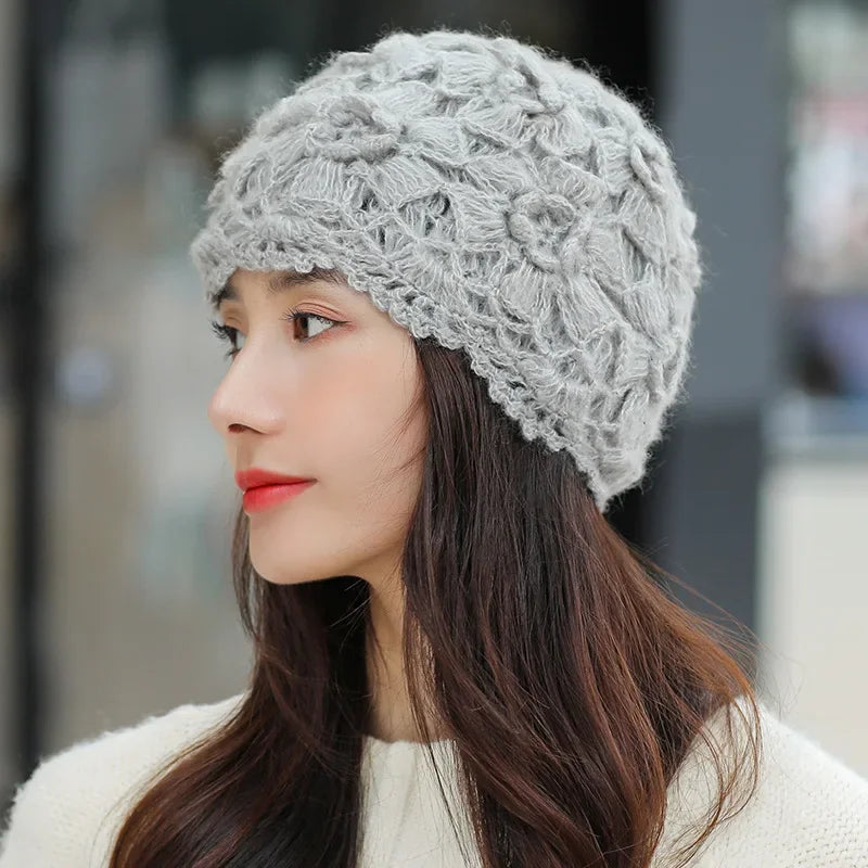 Bonnet féminin en laine, style rétro et romantique