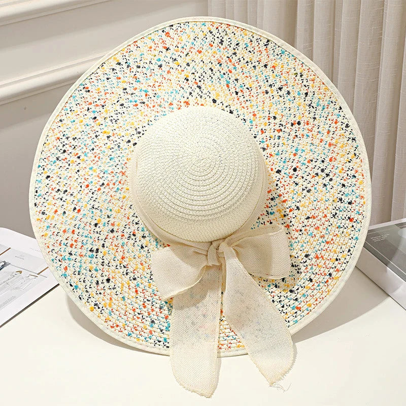 Vue latérale d'un chapeau de paille avec large bord