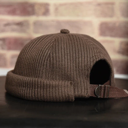 Vue arrière du bonnet, sangle bien visible