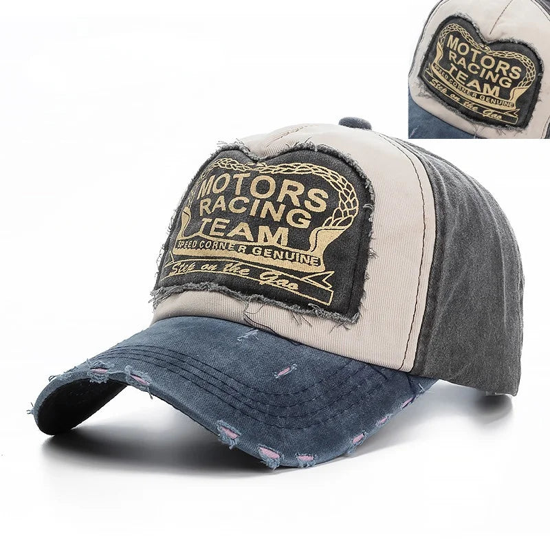 Vue rapprochée d'une casquette avec détails brodés