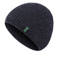 Bonnet gris clair avec motif côtelé distinct