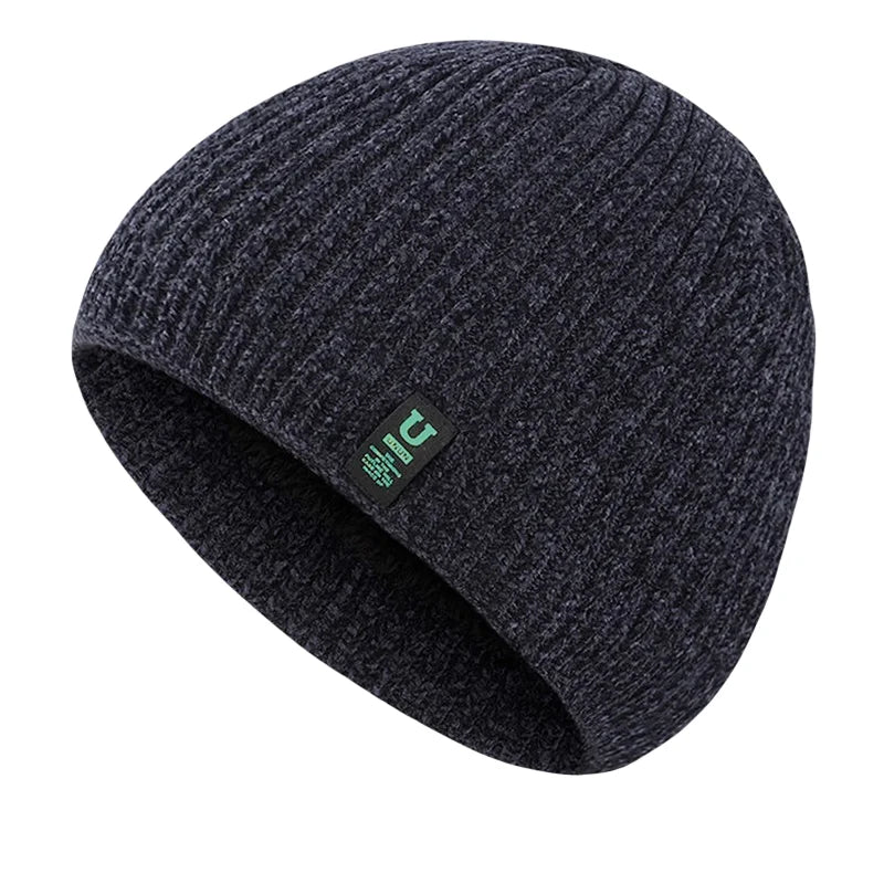 Bonnet gris clair avec motif côtelé distinct