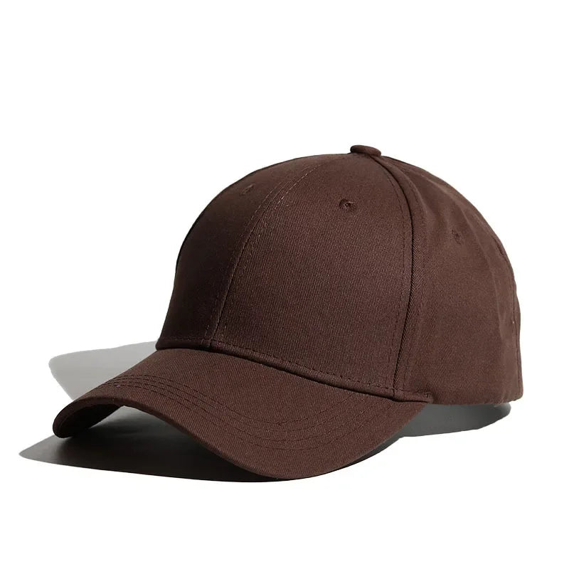Casquette élégante avec espace pour chignon, vue de face