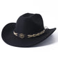Chapeau cowboy marron sur fond blanc, vue de profil