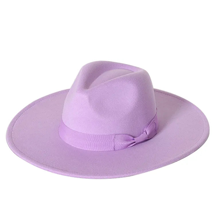 Chapeau en coton avec motifs complexes, éclairage doux