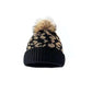 Bonnet léopard avec texture en maille, pompon en détail