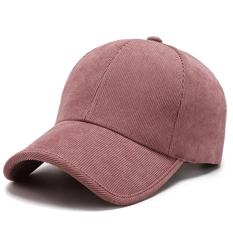 Casquette en velours côtelé noir, vue de profil