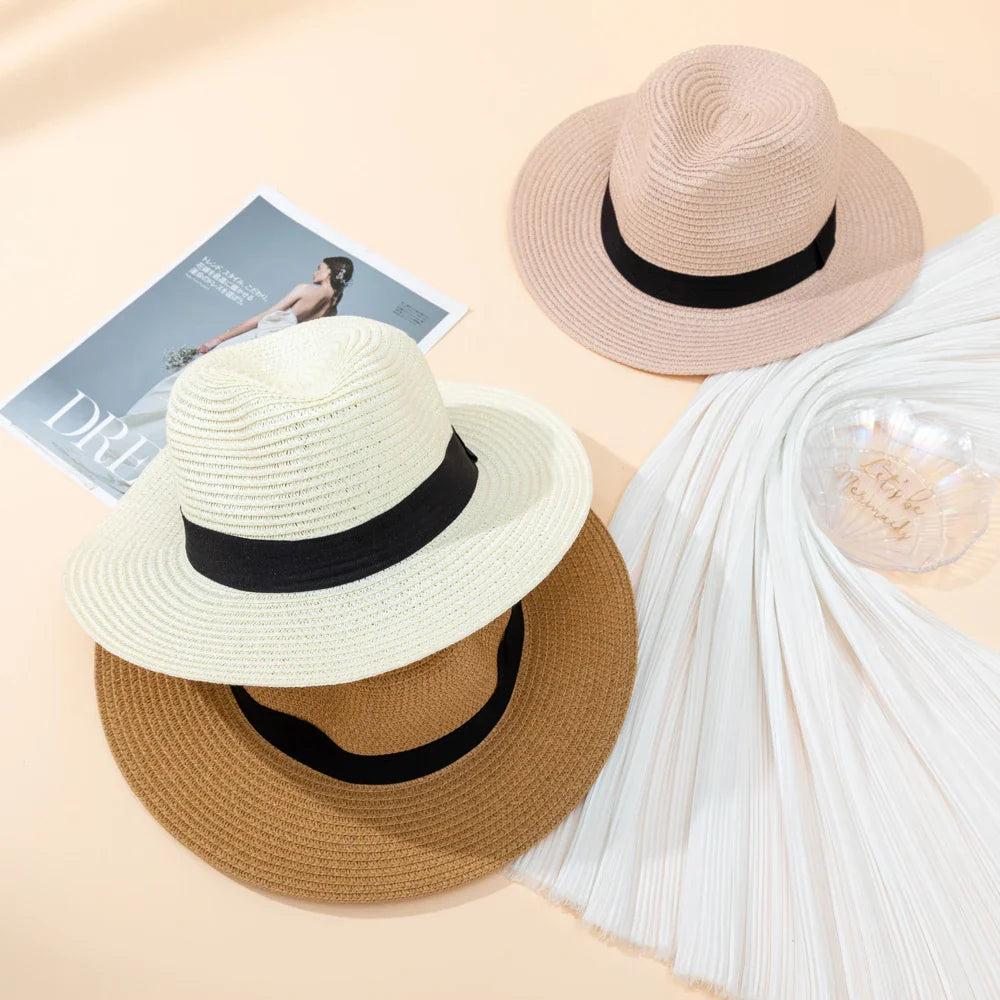 Personne portant un chapeau Panama en extérieur