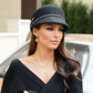 Vue de profil d'un chapeau cloche élégant, style rétro