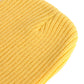 Homme portant un bonnet oversize, vue de profil