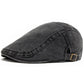 Béret en jean sur fond neutre, éclairage doux