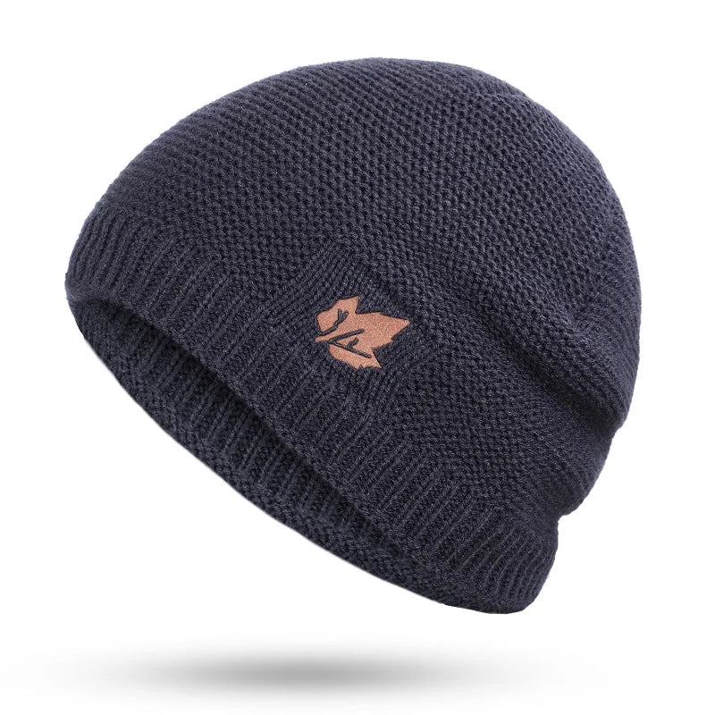 Bonnet en tricot vert, idéal pour temps frais