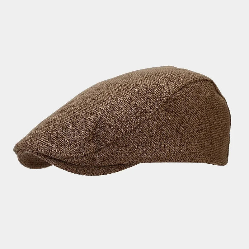 Vue rapprochée d'un béret beige, texture en relief