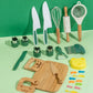 Ustensiles en bois disposés dans un panier en osier