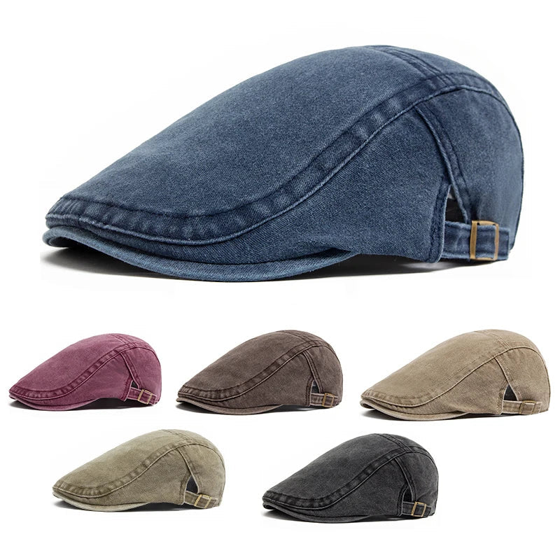 Homme portant un béret en denim, vue de profil
