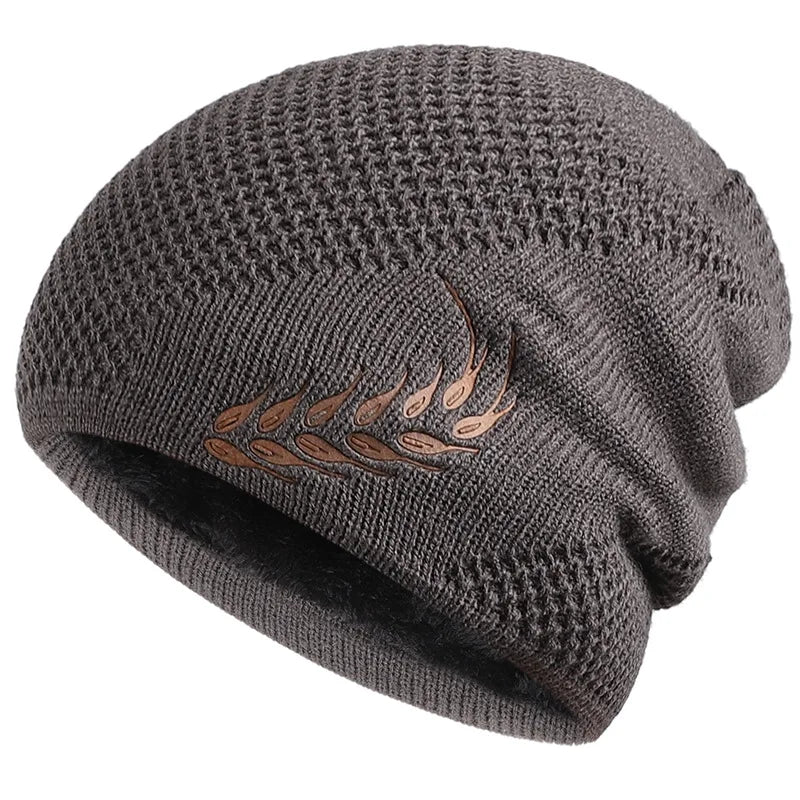 Bonnet long en maille, parfait pour promenades hivernales