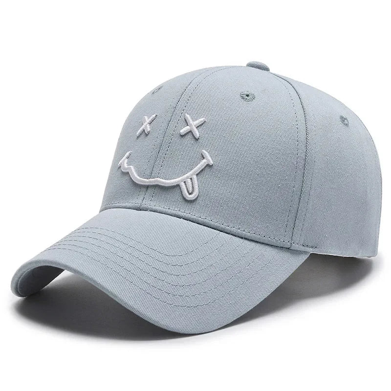 Détail de la sangle ajustable d'une casquette moderne