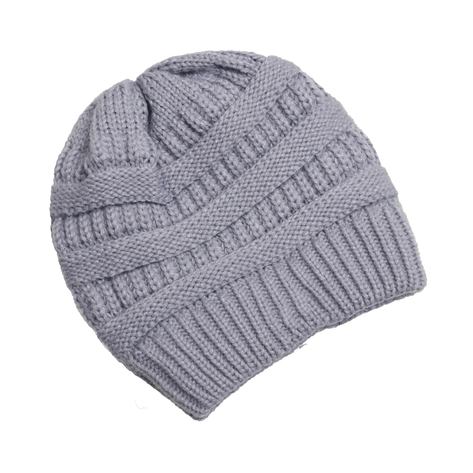 Bonnet torsadé plié sur une étagère