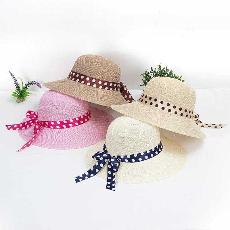 Détail du tressage du chapeau de paille, gros plan