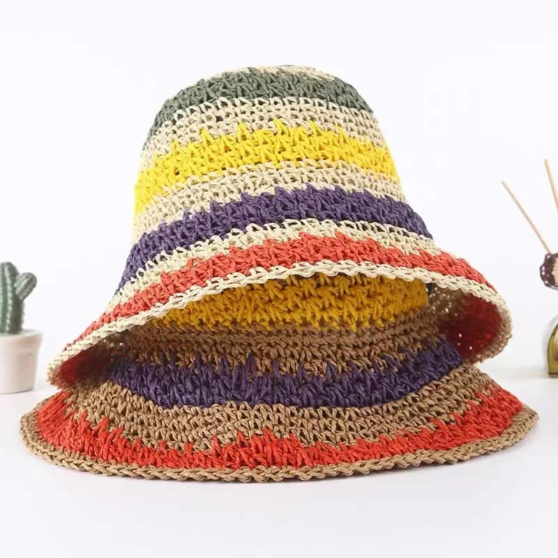 Vue rapprochée d'un chapeau de paille tressé