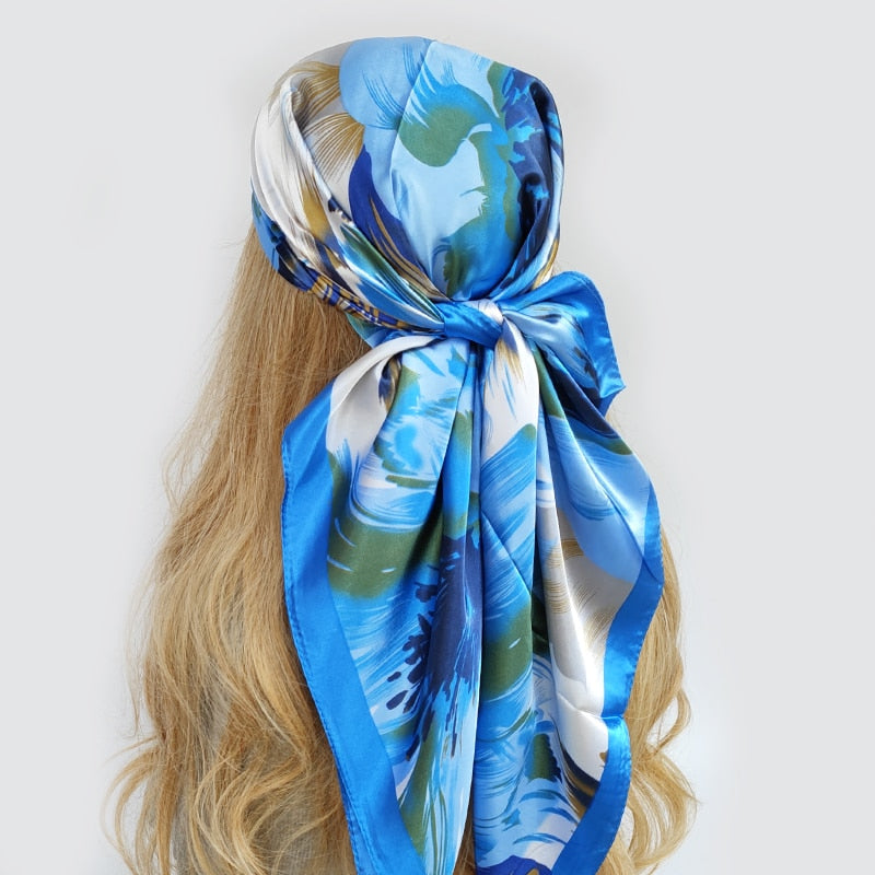 Texture lisse du foulard bleu avec dessins plage