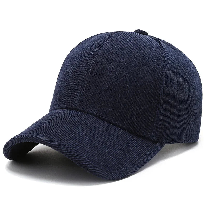 Casquette en velours côtelé rouge, vue de face