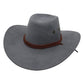Détail du cordon sur un chapeau cowboy en cuir robuste