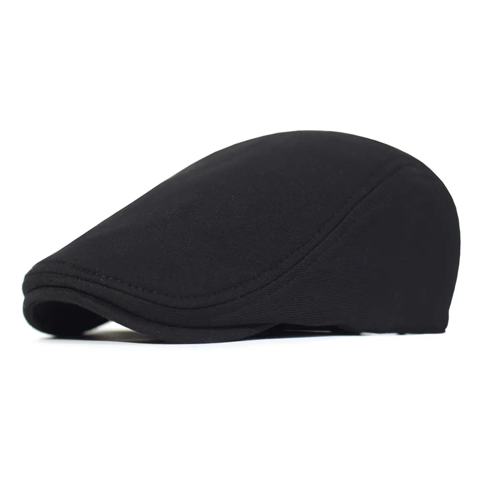 Détail du bord d'un béret gris, finition soignée