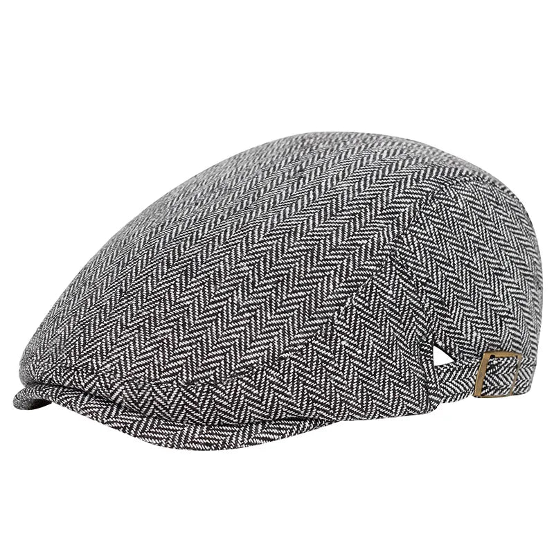 Détail du bord d'un béret, couture visible