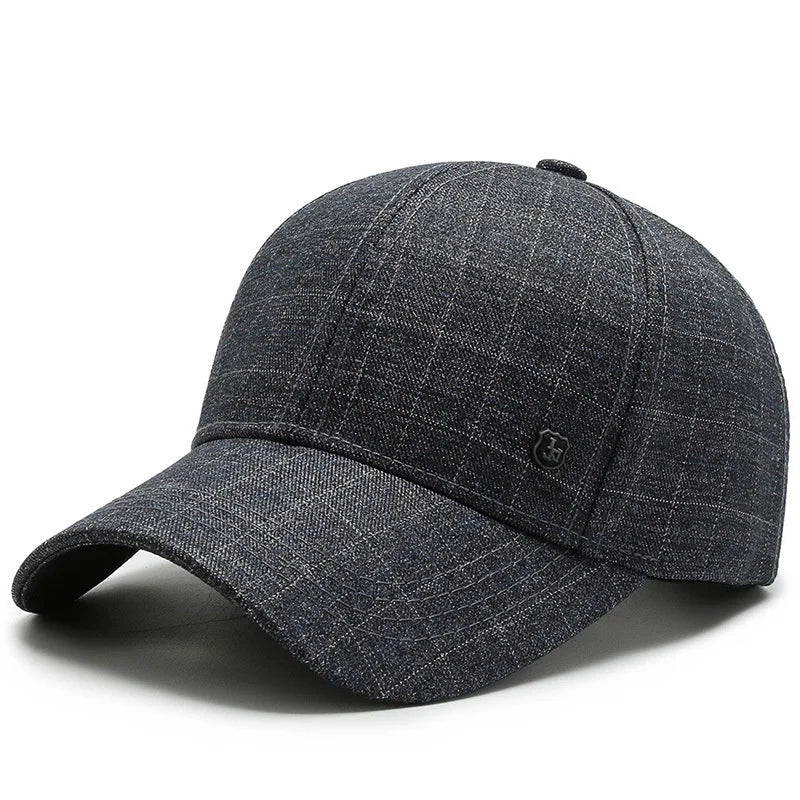 Casquette élégante montrant l'intérieur et la doublure