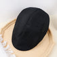 Béret homme sur fond neutre, design épuré
