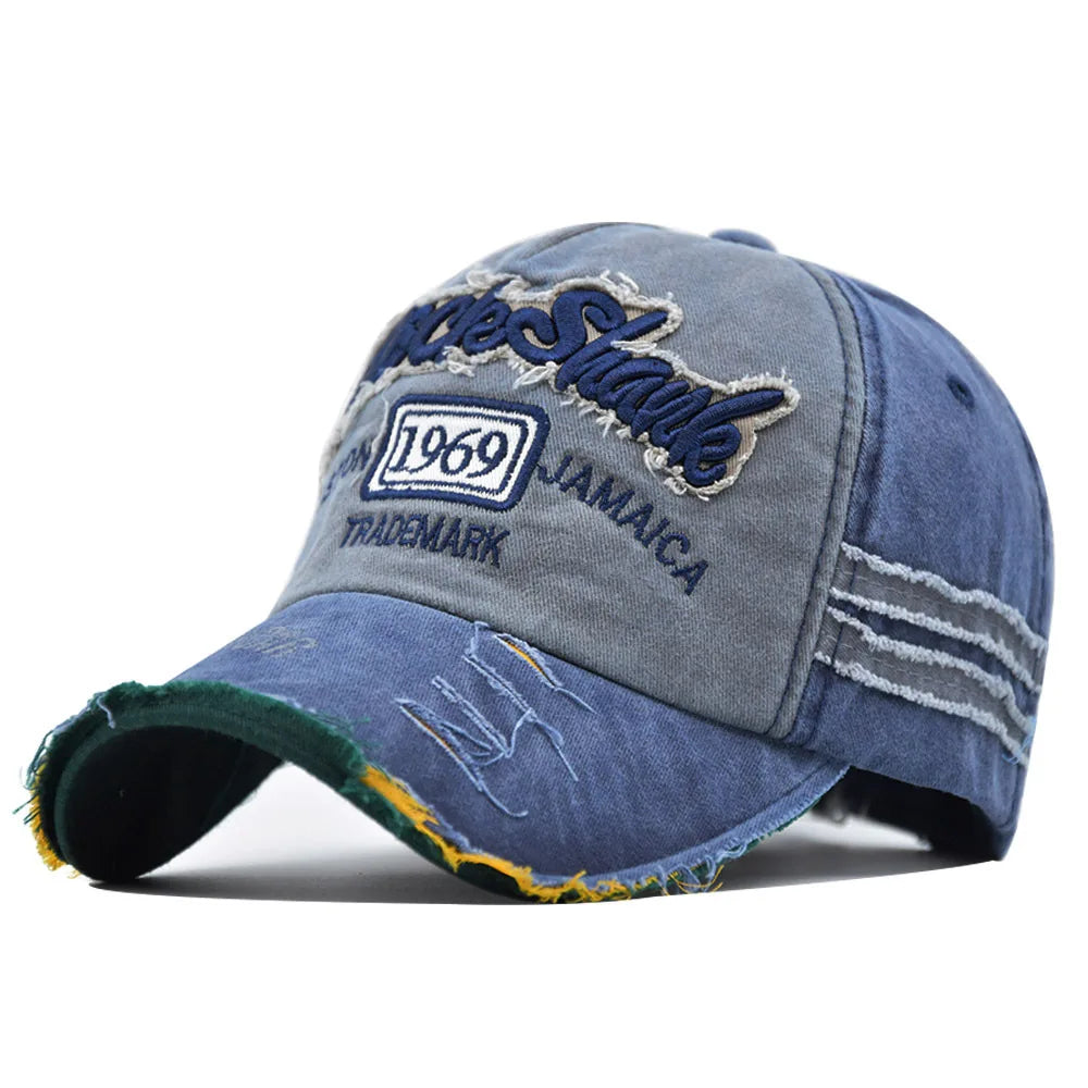 Vue de profil d'une casquette avec style décontracté