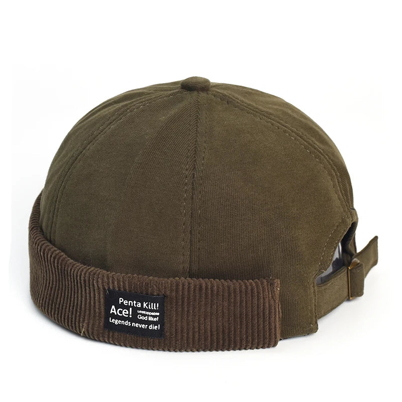 Bonnet marron, vue arrière avec sangle visible