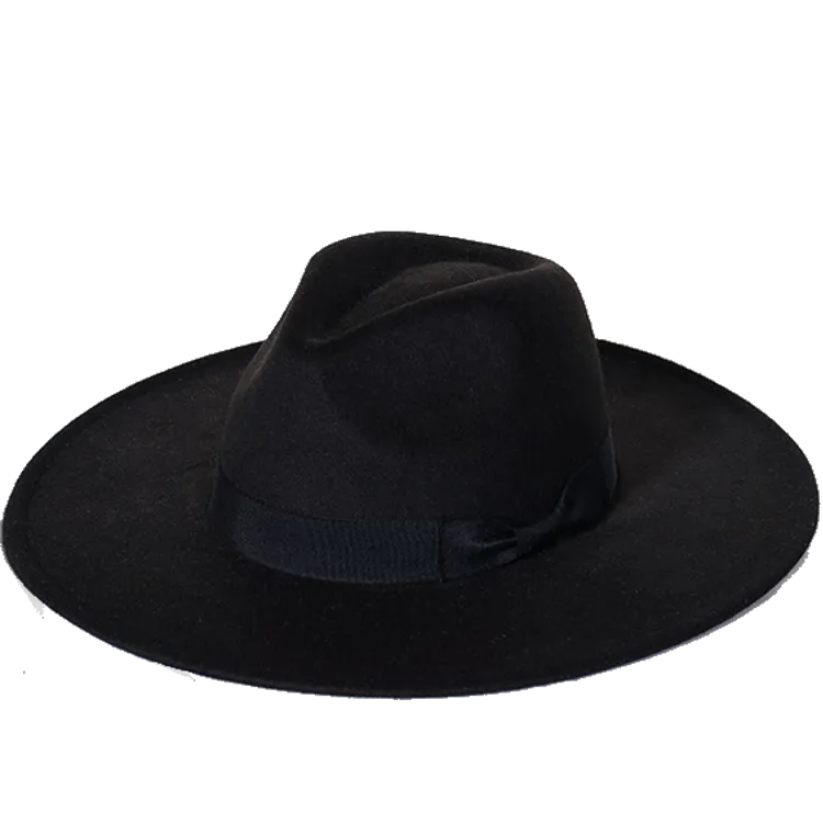 Détail du tissage artisanal d'un chapeau coloré