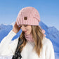 Écharpe tricotée beige avec motif torsadé élégant