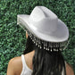 Chapeau cowboy en cuir avec large bordure