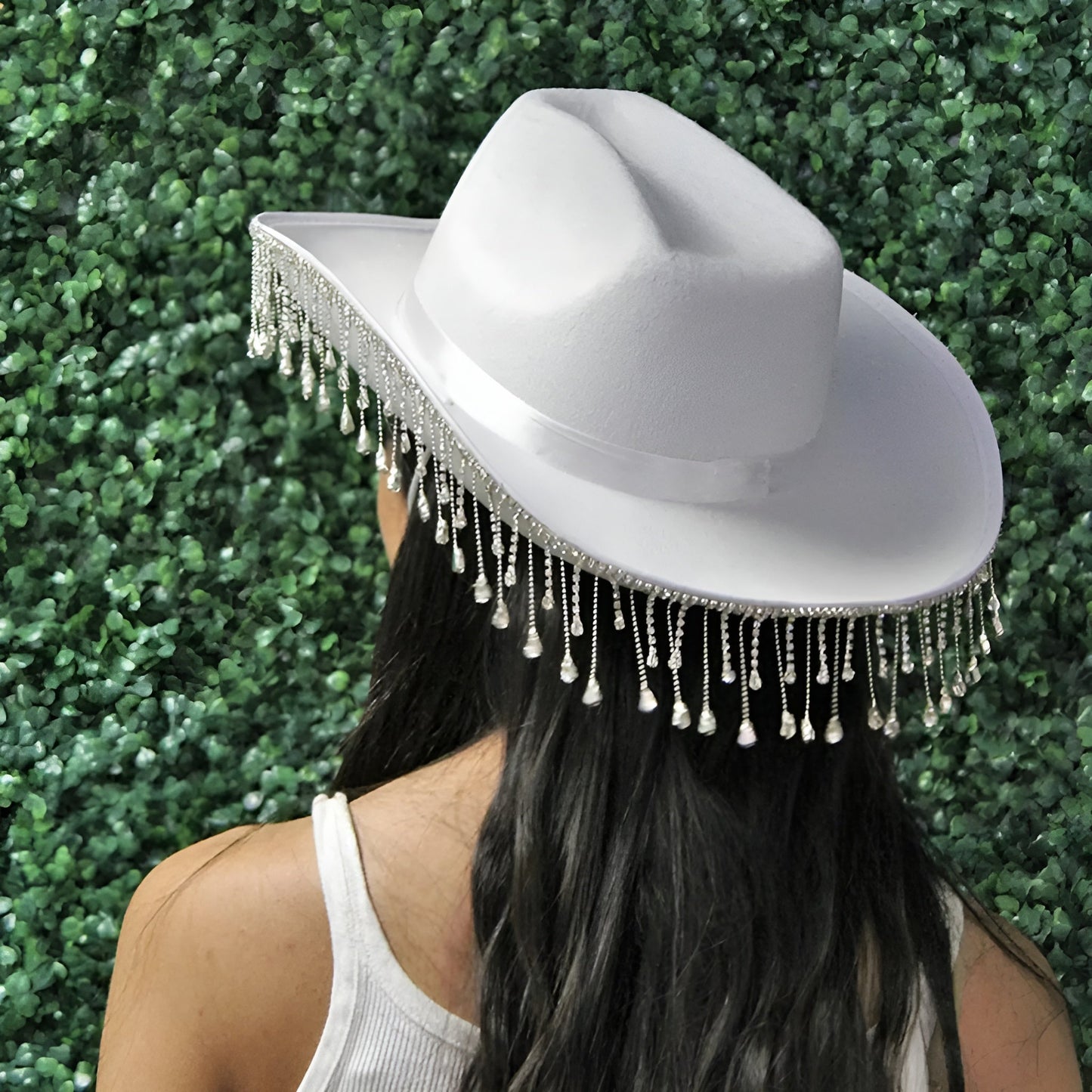 Chapeau cowboy en cuir avec large bordure