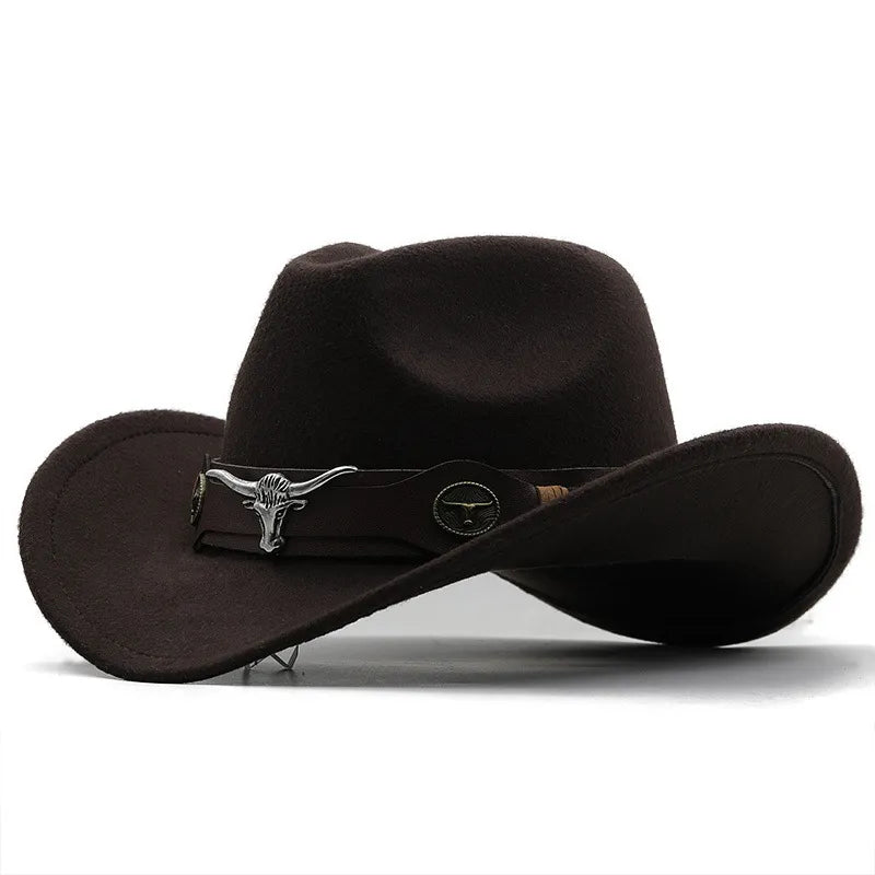 Gros plan sur la texture d'un chapeau cowboy