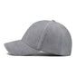 Vue latérale d'une casquette en laine avec visière courbée