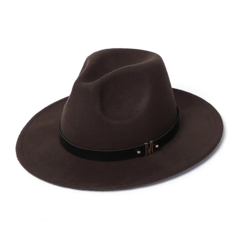 Détail du bord d'un chapeau Fedora en suède